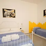 Neapolitan Flat 2 0 Bed & Breakfast 4*