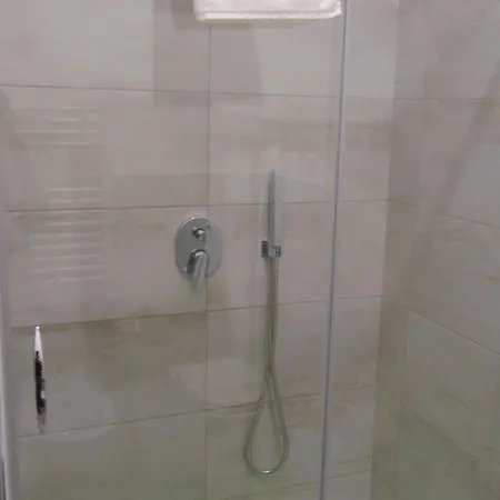 ベッド・アンド・ブレックファスト Neapolitan Flat