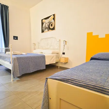 Neapolitan Flat Bed & Breakfast