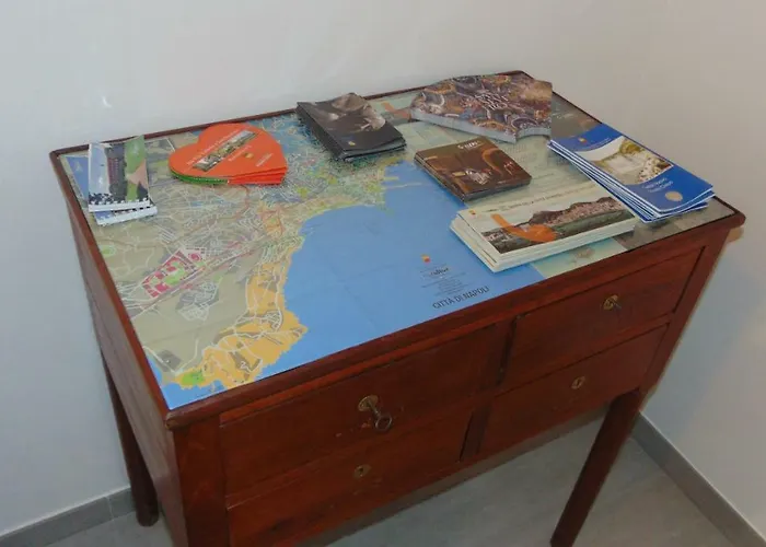 Neapolitan Flat Bed & Breakfast