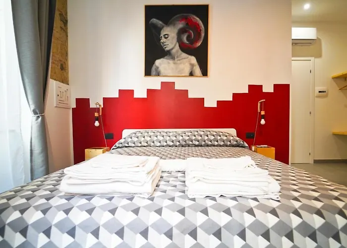 Neapolitan Flat Neapol