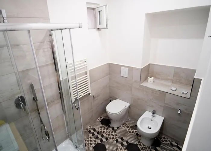 Neapolitan Flat 4* Neapol