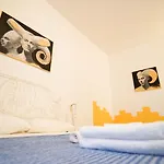 Neapolitan Flat B&B