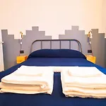Neapolitan Flat B&B 4*