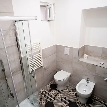 לינה וארוחת בוקר Neapolitan Flat 2 0